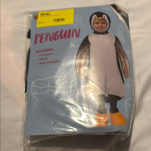 Original Penguin Other - Original Penguin Black and White Seasonal Costume